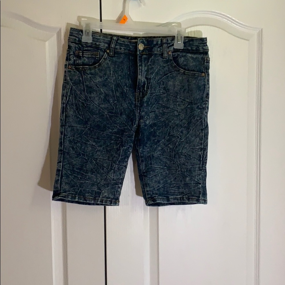 Denim Knee length shorts.